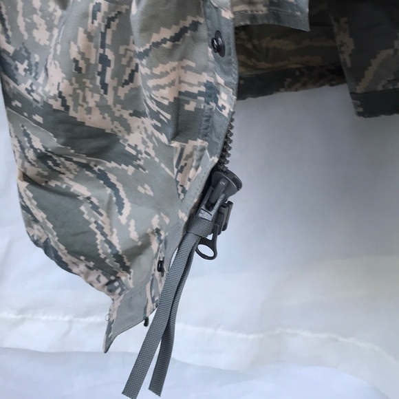 Desert US Army waterproof Parka Sz M 18 - Picture 2 of 8